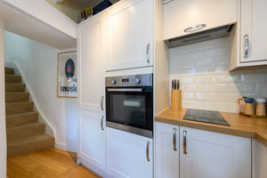 Kitchen- click for photo gallery
